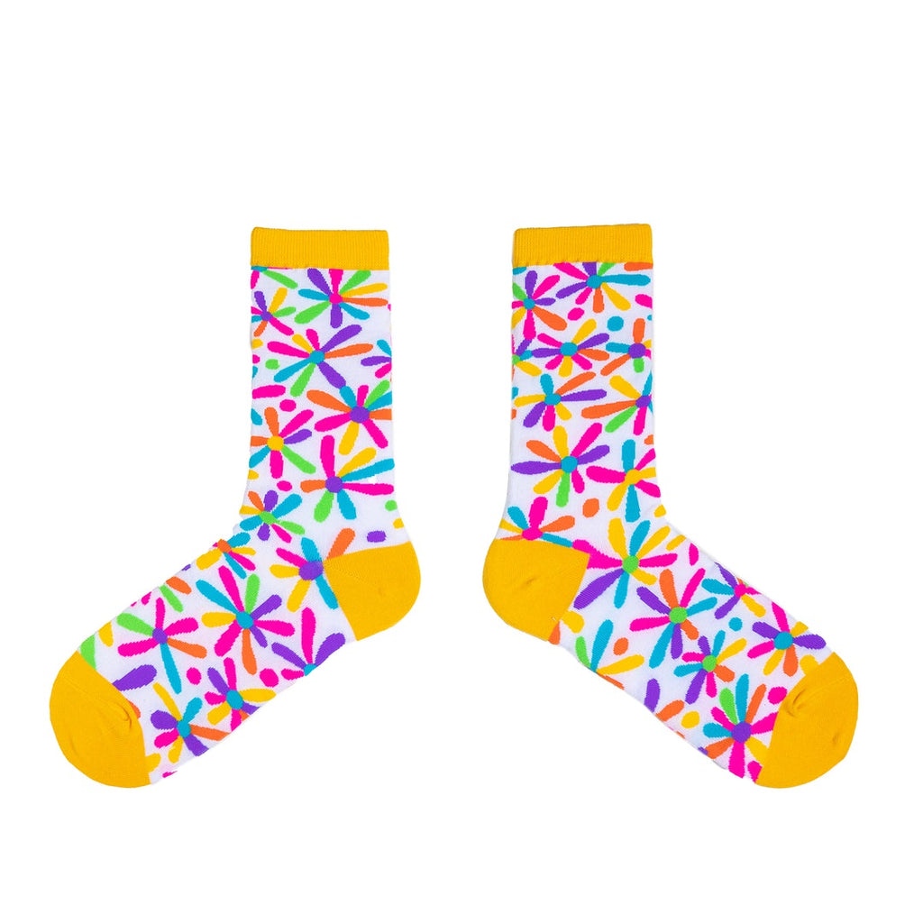 happy daisies womens socks