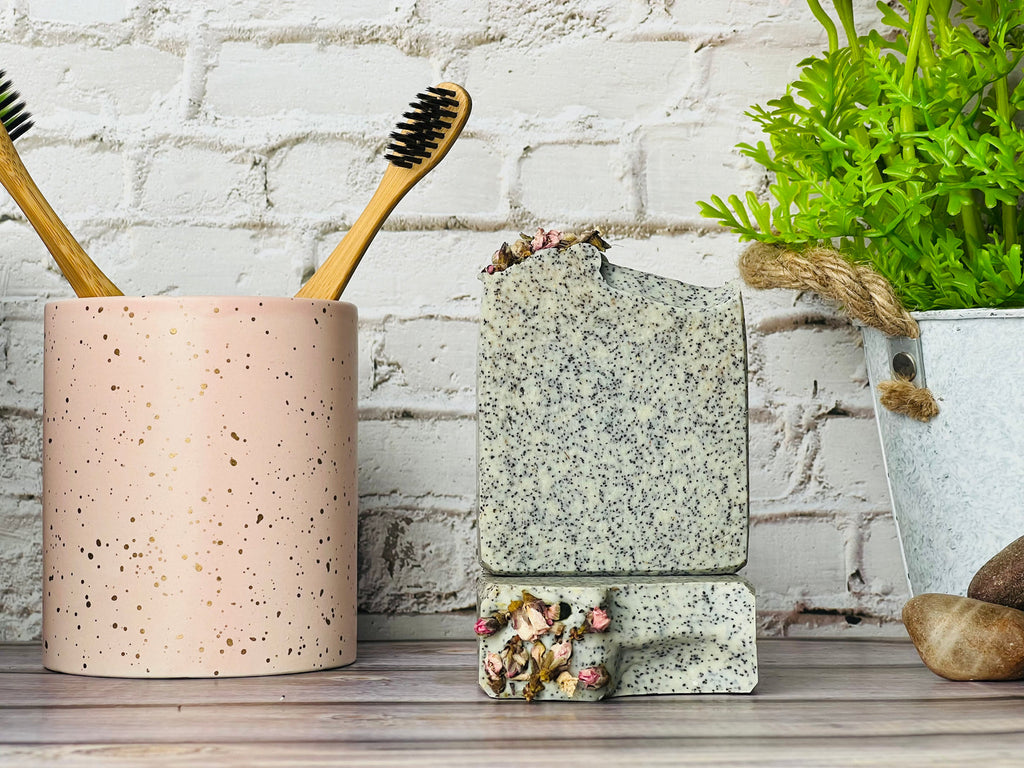CEDARWOOD Road Australian Bentonite Clay Exfoliating Bar Deep  Cleansing Natural Soap with Lemon Oil & Coconut Husk