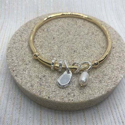 Fabienne Irregular Shape Charm Bangle