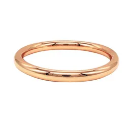 Fabienne  Medium Round Bangle