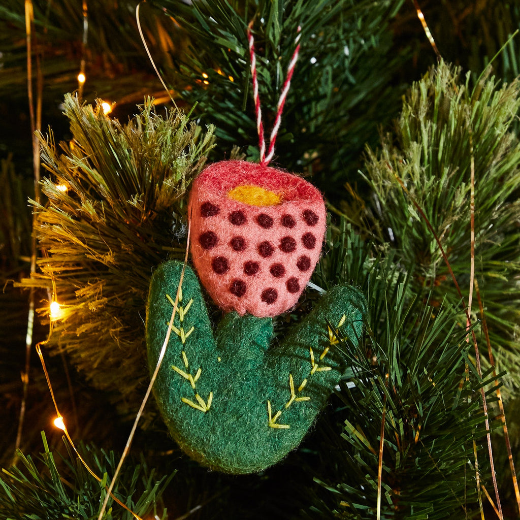 Sage x Clare Bianka Tulip Decoration