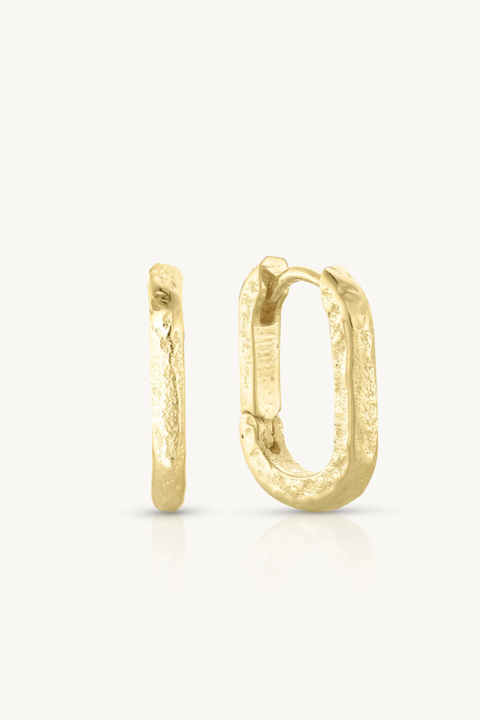 ToniMay  Paperclip Textured Huggie
