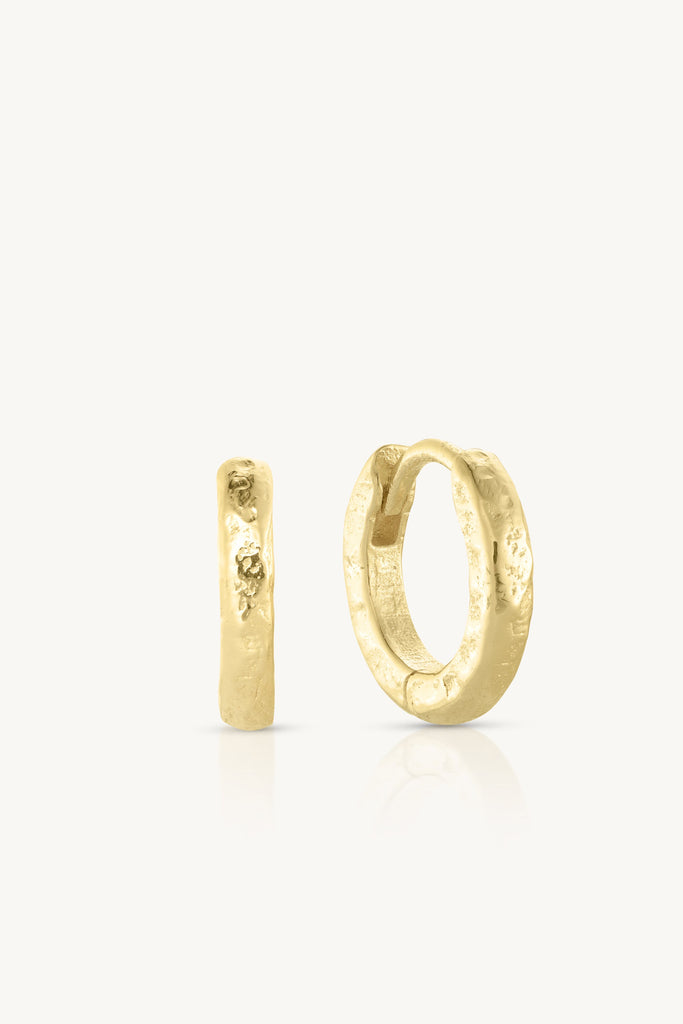 ToniMay  Textured Huggie