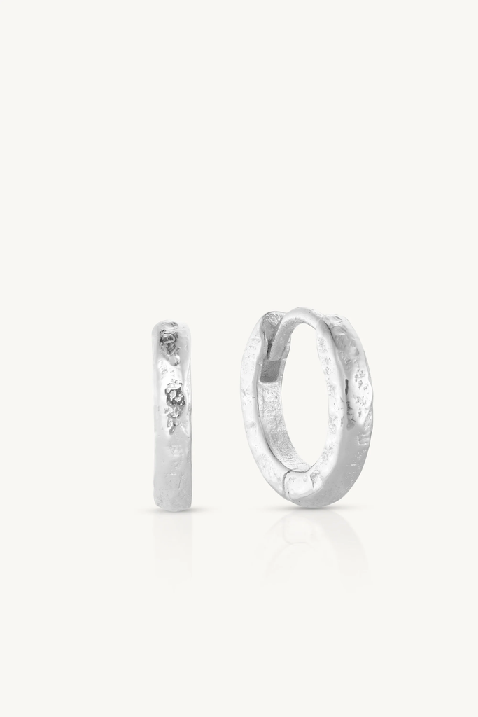 ToniMay  Textured Huggie